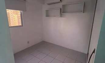 Imagem 4: Apartamento com 2 quartos, reformado, andar alto, próximo aos colégios