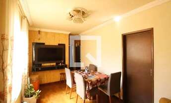 Imagem: Apartamento à Venda - Floresta, 3 Quartos