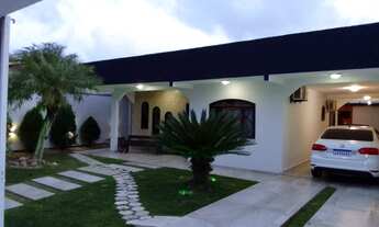 Imagem 3: Casa em Itapema, com área gourmet e mesa de bilhar