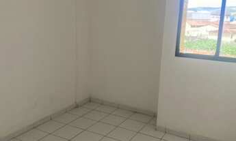 Imagem 4: Aluga-se: Apartamento bem localizado, seguro e com boas condições de locação