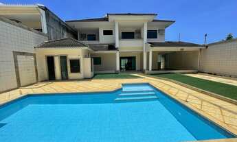 Imagem 4: Casa no condomínio Interlagos Quality, com 485m² de terreno e 320m² de área construída com