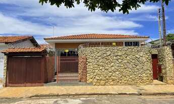 Imagem: Vendo casa com ótima construção