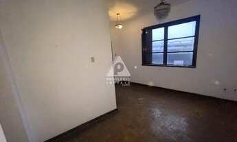 Imagem 3: São Cristovão com 2 quartos e terraço