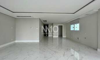 Imagem 3: Skyline vista mar