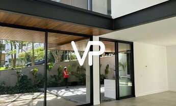 Imagem 1: Casa à venda em Alphaville