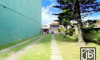 Imagem: Casa mobiliada e linear com amplo quintal