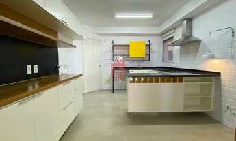 Imagem 2: Excelente apartamento, com 147m², 4 Dormitórios, 3 Suítes, 6 banheiros, 2 vagas