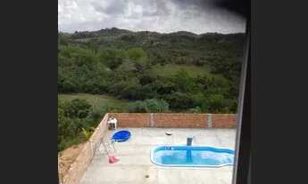 Imagem 2: Casa de andar com piscina