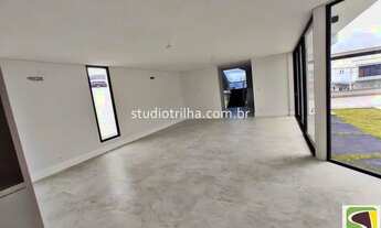 Imagem 5: LINDO SOBRADO NO RESIDENCIAL JAGUARY, 435m², 4 SUÍTES