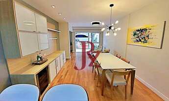 Imagem 2: Apartamento com 3 quartos, suíte, varanda e 2 vagas na escritura à venda no Leblon, refoma