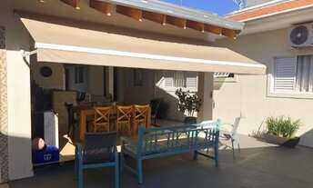 Imagem 7: Casa à Venda com excelente localização no Jardim da Rosas