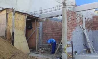 Imagem 4: Casa Duplex com 2 suítes, condomínio Camila fechado, bairro Santíssimo