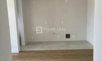 Imagem 6: APARTAMENTO COM 02 DORMITÓRIOS (01 SUÍTE) COM 02 VAGAS NO CENTRO DE FLORIANÓPOLIS