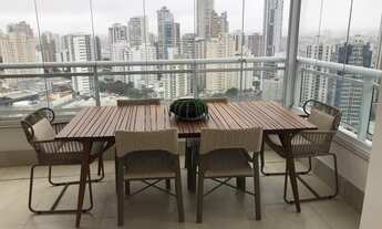 Imagem 2: Cobertura duplex para aluguel possui 321 metros quadrados com 3 quartos