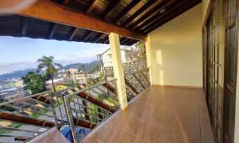 Imagem: Casa para venda com 3 quartos em Centro