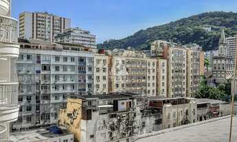 Imagem 6: Apartamento reformado de 2 quartos colado no metrô do Largo do Machado