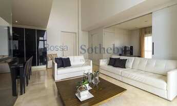 Imagem 6: Penthouse decorada, em andar alto e com vista única para o Parque Burle Marx