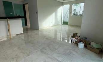 Imagem: Casa geminada duplex independente no Candelária