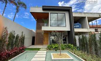 Imagem: CASA TRIPLEX COM 4 QUARTOS SENDO 4 SUÍTES