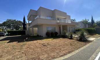 Imagem: SOBRADO no Cond. Jardins Madri, 527m2 terreno