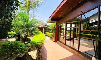 Imagem 4: Sobrado à venda em Campinas, Vila Brandina, com 4 suítes, com 440 m²