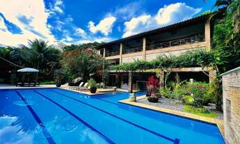 Imagem 2: Linda mansão com deck e vaga de barco, em cond. com aeroporto e praia privativa