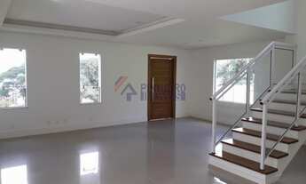 Imagem 3: Casa em Condomínio para Venda em Teresópolis, Parque do Imbuí, 3 dormitórios, 2 suítes, 3