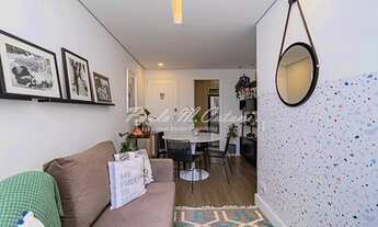 Imagem: Ap reformado, andar alto, 54 m², 2 dorm