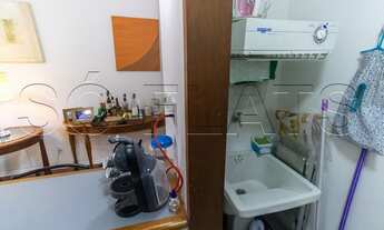 Imagem 5: Flat em Moema com 1x dormitório 35m², serviços inclusos. Rua tranquila e plana próximo do