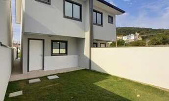 Imagem 5: Sobrado para venda possui 95 metros quadrados com 2 quartos em Centro - Forquilhinha - SC