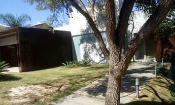 Imagem 6: Casa de condomínio para venda tem 1000 metros quadrados com 6 quartos