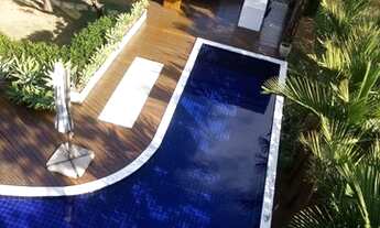 Imagem 5: Casa de condomínio para venda tem 1000 metros quadrados com 6 quartos