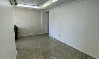 Imagem 6: 3Qtos c/Suíte _ Vieiralves( Próx. Ao Shop Plaza) Semi-mobiliado/ Ótima Localização