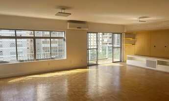 Imagem 2: Apartamento Espaçoso de 3 Quartos no Coração do Itaim Bibi - Vista Livre e Reforma Recente