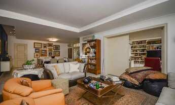 Imagem 3: Lindo Apartamento Leblon - Quadra da Praia - 198 m2 - 4 Quartos (revertido para 2) - 2 Vag