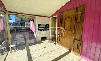 Imagem 7: ACONCHEGANTE CASA DE MADEIRA SEMI MOBILIADA E COM ANEXO!! FÁCIL ACESSO AO MAR!!