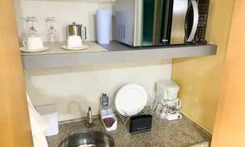 Imagem 5: Suite com varanda e garagem na Barra da Tijuca - Mediterraneo Flat Barra