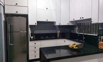 Imagem 7: Òtima casa com 3 quartos/suite/2 vagas coberta no Bairro Portal da Mantiqueira