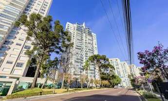 Imagem 4: Apartamento para venda possui 266 metros quadrados com 4 quartos em Mossunguê - Curitiba