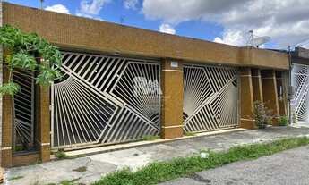 Imagem: VENDO AMPLA CASA NA MARAMBAIA TODA DOCUMENTADA