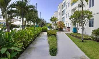 Imagem 2: Apartamento para venda possui 67 metros quadrados com 3 quartos em Praia do Cupe - Ipojuca