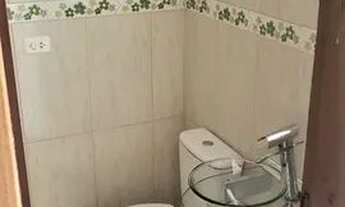 Imagem 5: Sobrado para aluguel tem 180 metros quadrados com 3 quartos em Boa Vista - Curitiba - PR