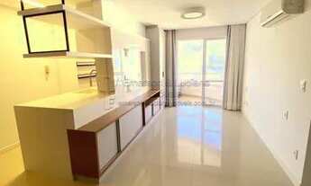 Imagem 2: Apartamento para venda tem 74 metros quadrados com 3 quartos em Pantanal - Florianópolis