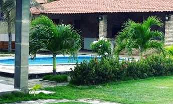 Imagem 2: Casa para aluguel e venda possui 900 metros quadrados com 4 quartos