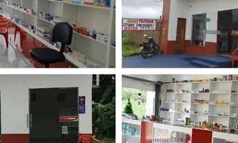Imagem 2: Ponto comercial com farmácia funcionando