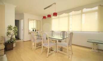 Imagem 2: Apartamento para aluguel e venda possui 185 m2 com 3 quartos, 1 suíte, 2 vagas