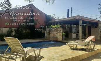 Imagem: Sobrado para venda com 3 quartos e piscina