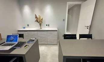 Imagem 6: Sala comercial no Mondial no caminho das árvores reformada