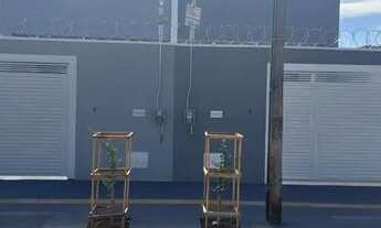 Imagem 3: Sobrado em fase de acabamento..