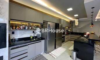 Imagem 2: Petrópolis Casa em condomínio com 3 dormitórios